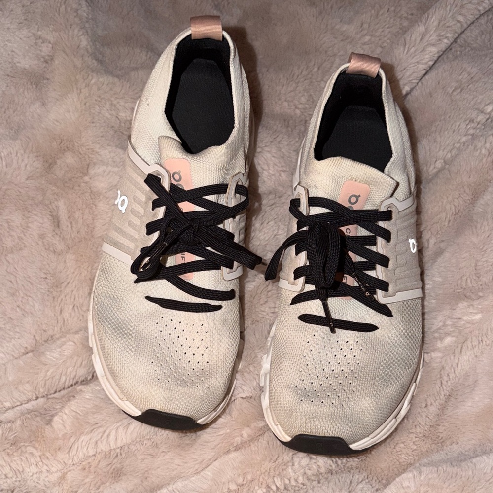 Women's Athletic Shoe Soles Replacement - Black and White